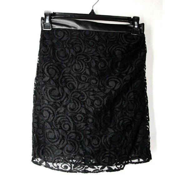 ZARA Black Lace Mini Skirt With Faux Leather Waist Trim Size XS NWT - Picture 1 of 8